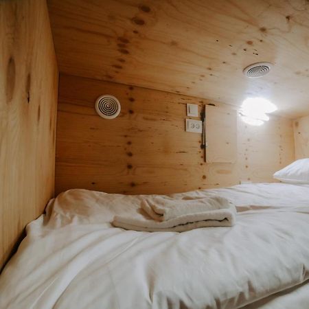 Capsule Hotel Osch Exterior foto