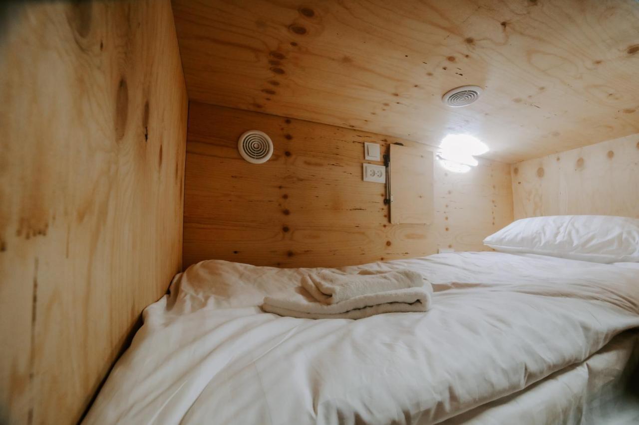 Capsule Hotel Osch Exterior foto